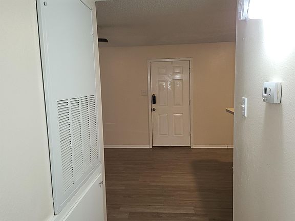 5th image of 2521 Pearl St APT 405