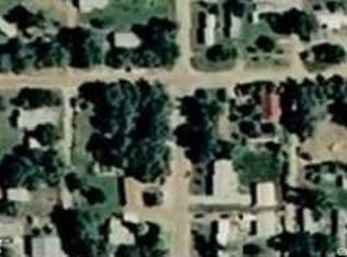 413 G St, Bridgeport, NE 69336