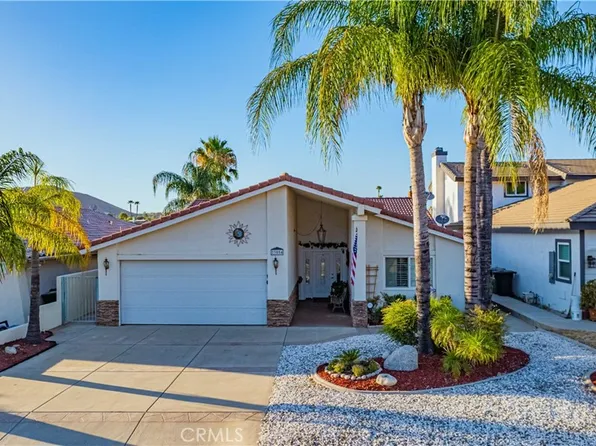 23854 Continental Dr, Canyon Lake, CA 92587
