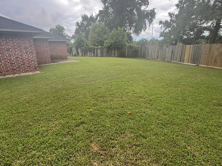 2390 Kings Court St — Photo 16