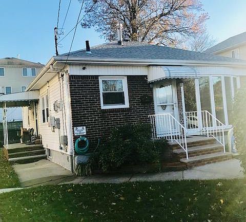 2nd image of 330 Clifton Ave