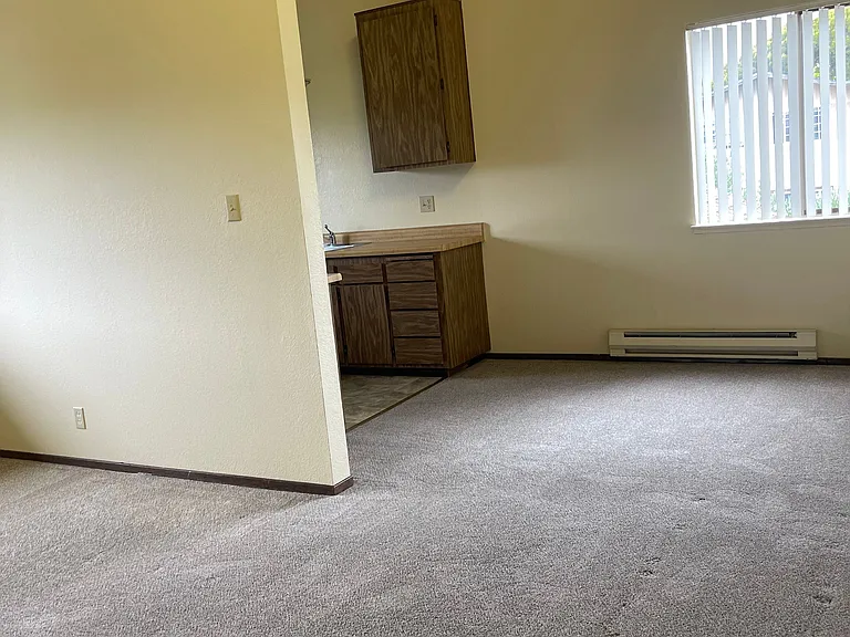 314 Willow Ave #6 — Photo 3