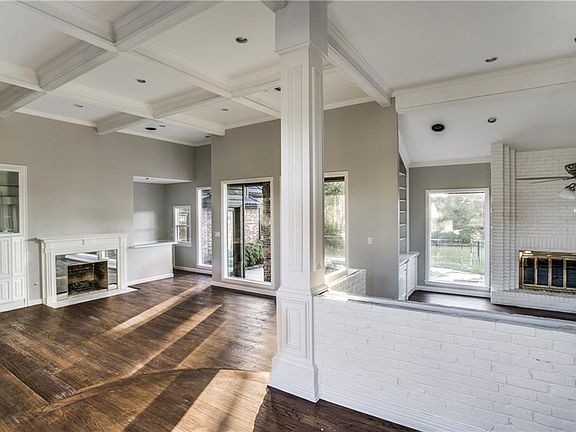 3rd image of 1001 Frost Hollow Dr