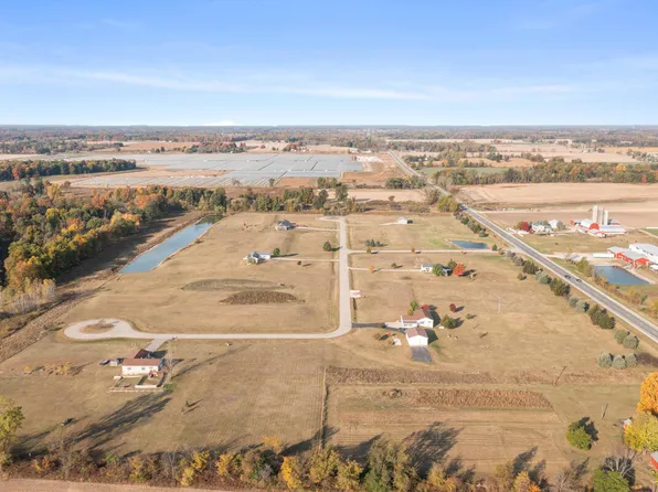 4685 Meadow View Dr, Fenwick, MI 48834