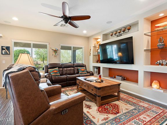 5th image of 3258 N SAN MARIN Drive