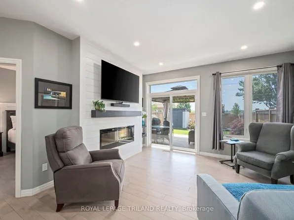 32 Charter Creek Ct, Saint Thomas, ON N5R 0L2