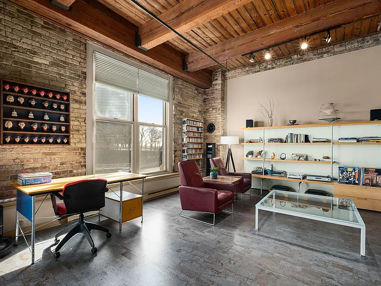 540 N Lake Shore Dr — Photo 12