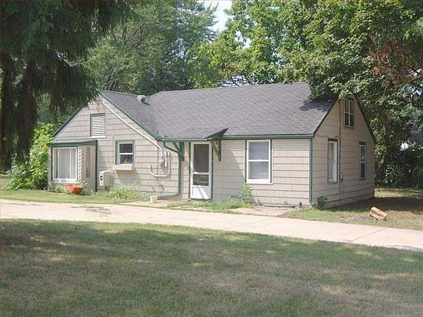Dean Ave-Front View-1