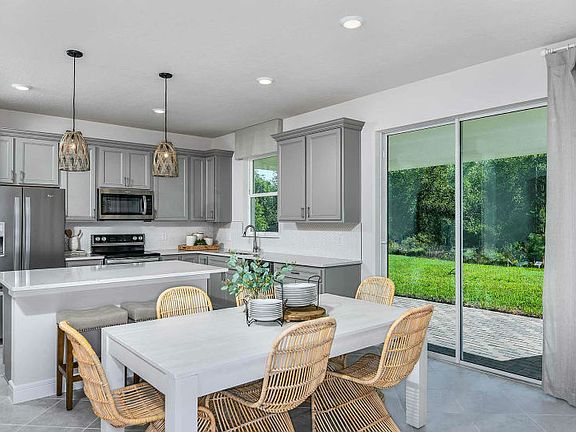 Spacious Cafe and Kitchen