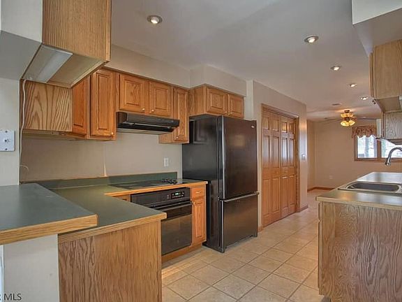 3rd image of 209 Moss Creek Dr