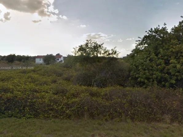 1418 Wells Ave, Lehigh Acres, FL 33972