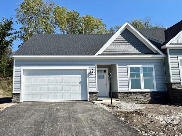 3019 Audrey Dr, Greensburg, PA 15601