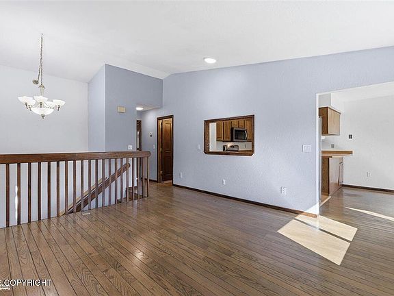 5th image of 8040 Woodgreen Cir