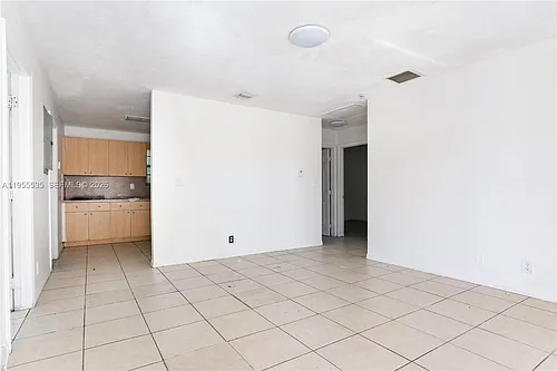 415 N 60th Way #1 Photo 1
