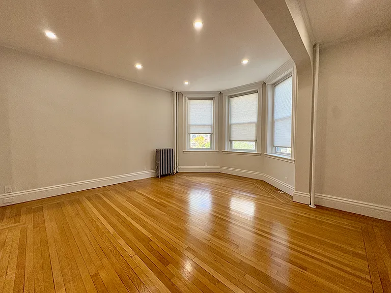 90 Fuller St #1 — Photo 3