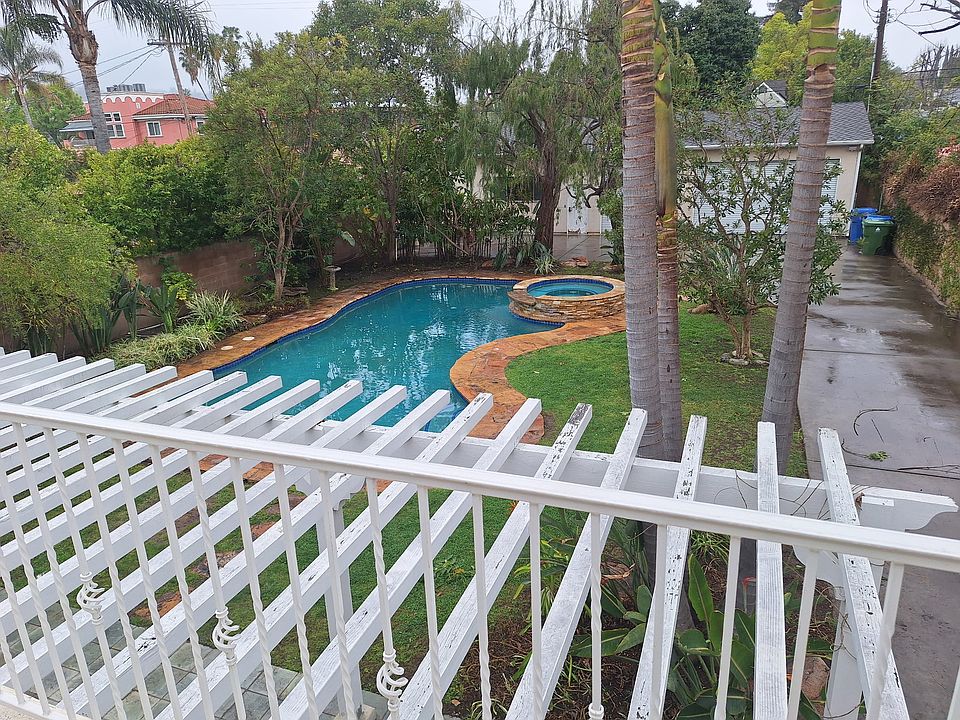 Master Bedroom Balcony