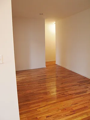 Rented by Bohemia Realty Group | media 26