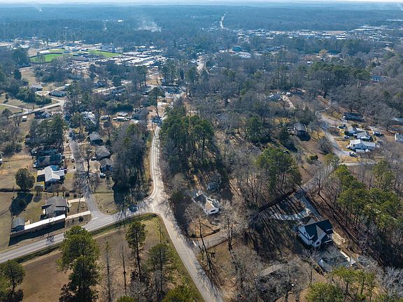 5th image of 117 Pine Hill Cir