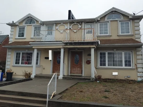 12015 196th St, Saint Albans, NY 11412