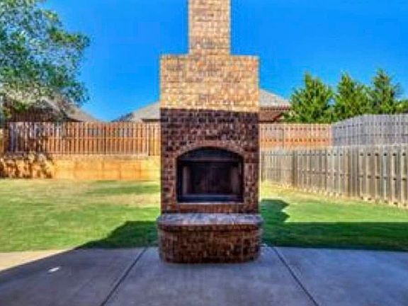 3rd image of 5909 Havenshire Ln
