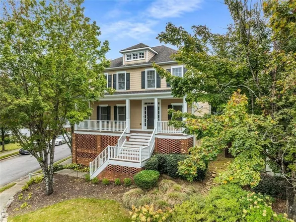 2099 Adams Dr NW, Atlanta, GA 30318