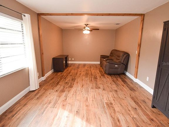 3rd image of 1501 Gotham Ct