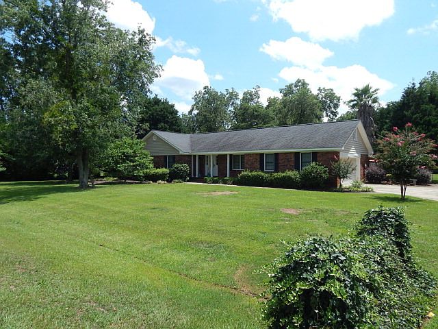 1st image of 138 Cambridge Dr