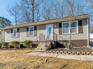 15814 Gary Ave, Chester, VA 23831
