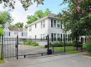 1135 W Clay St APT B, Houston, TX 77019