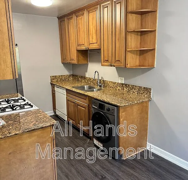 3025 E 5th St #1 — Photo 2