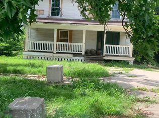 1425 S Market St, Wichita, KS 67211