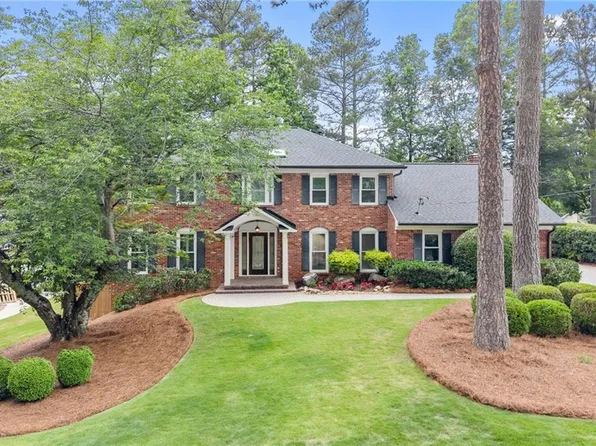 5380 Redfield Dr, Atlanta, GA 30338