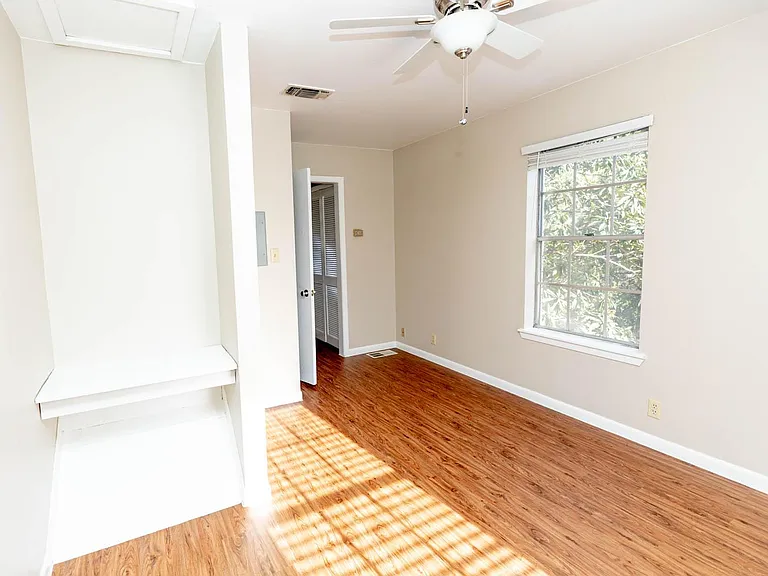 3506 Enfield Rd #106 — Photo 20