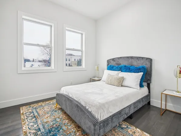 119 Van Horne Street image 3 of 14