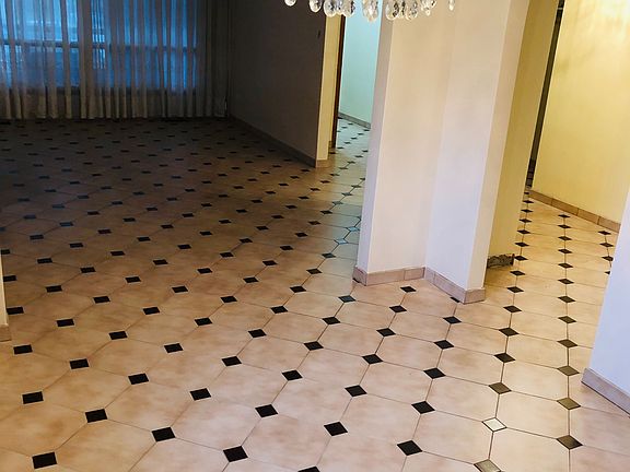 5th image of 2114 Islington Ave