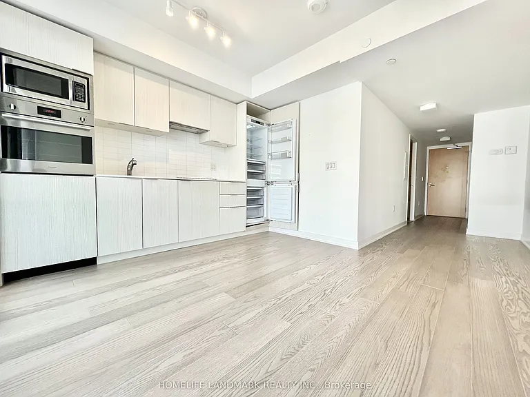 11 Wellesley St W #3410 — Photo 7