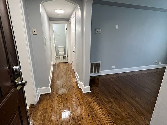 2nd image of 7148 S East End Ave #1650-2
