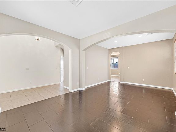 4th image of 145 Rolling Cove Ave