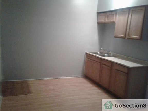 4th image of 224 Park St #226