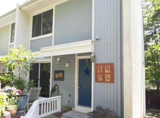 2416 Southgate Sq, Reston, VA 20191