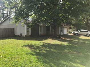 155 Fieldstone Dr, Fairburn, GA 30213