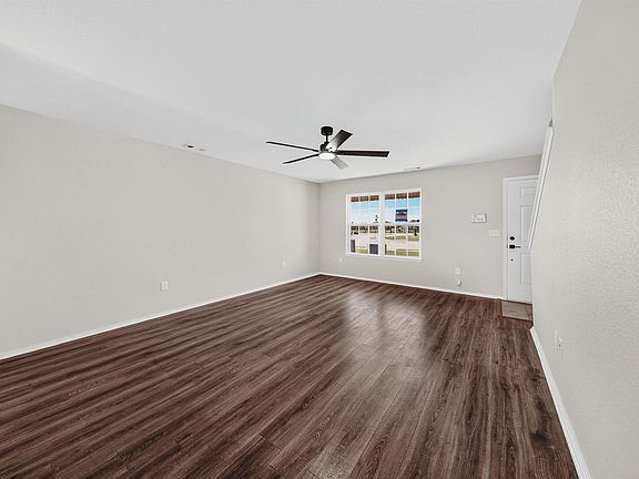 2nd image of 1671 Scotland Dr