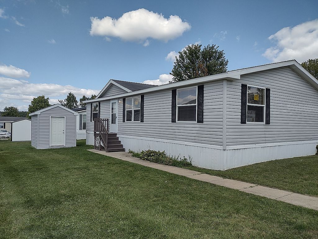 8347 Whitehorn Ln 127, Fenton, MI 48430 Zillow