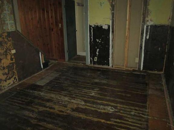 5th image of 100 Short St
