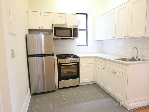 3rd image of 513 E 83rd St APT 5r
