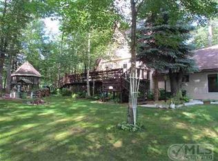 5982 Rivers 22nd Rd, Gladstone, MI 49837