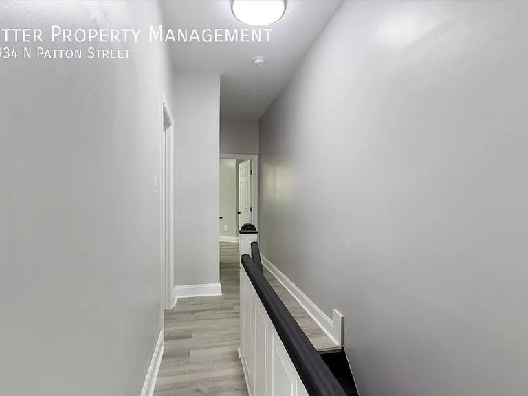 1934 N Patton St — Photo 12