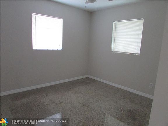 5th image of 3071 NE 12th Ave