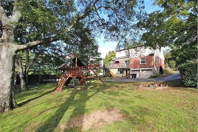 2nd image of 3705 Wimbledon Rd