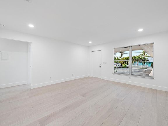 5th image of 1928 Service Rd